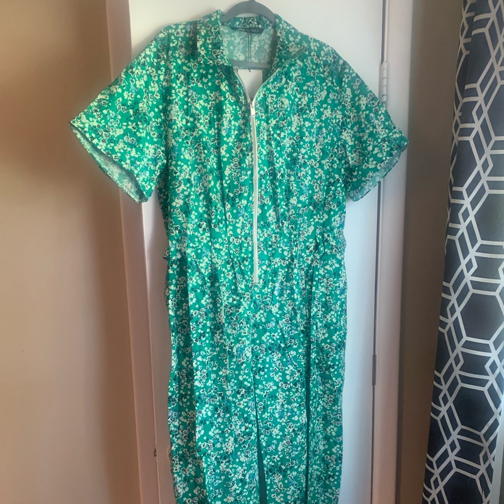 Green ditsy floral XL Zara jumpsuit (boilersuit style, belted) NWT